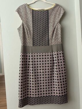 Maggy London Black Patterned Sheath Dress